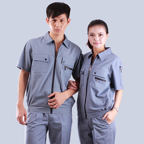 深季節(jié)藍(lán)拼顏款式色接領(lǐng)短袖夾克